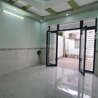 Nhà Sổ Chung, 1 Trệt 1 Lầu - Nhà Mới Xây Sân Xe Rộng, Đường Bê Tông 4M. Giá Bán 1,78 Tỷ Phường Dĩ An