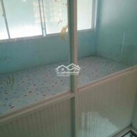 Nhà Cấp 4(4X11)Có Gác. 2 Phòng Ngủ1Nvs.nhà Sạch Sẽ Thoáng