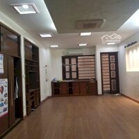 Cho Thuê Nhà Riêng Trung Kính Làm Văn Phòng, Xnld, Du Học.diện Tích80M2, 4 Tầng, 1 Tum. Giá 31 Tr/Th