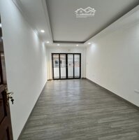 Bán Nhà Quận Đống Đa - Phố Thái Thịnh - 65M2 - Thang Máy - Ngõ Thông - Phân Lô - Ô Tô Vào Nhà