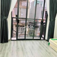 Nhà Mới Xây Thang Máy 18-25M2 Cmt8 Q3