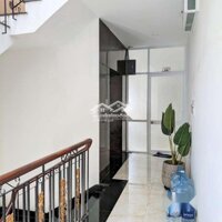 Chỉ 5.5M Cho Studio Full Nội Thất, Cực Dễ Thương