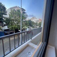 Duplex Ban Công Full Nội Thất Cầu Sài Gòn Quận 2