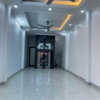 Cho Thuê Nhà Mặt Phố Gia Quất Diện Tích: 50M2 Nhà 5 Tầng