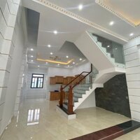 Chủ Ngộp Bán Nhà Giảm 500 Triệu, Đường Tỉnh Lộ 424 Kế Bên Khu Biệt Thự Bella Villa Trung Tâm Đức Hòa