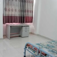 Chính Chủ Cho Thuê Nhà Gần Vòng Xoay Phú Hữu Giá Bán 8 Triệu 4 Phòng Ngủliên Hệ: 0902966926