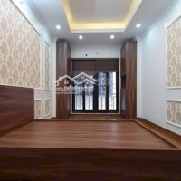 Bán Nhà Đào Tấn - Đẹp Như Liền Kề - Nhà Mới Thang Máy 35M2 6 Tầng -Mặt Tiền4 M Giá Bán 4.25 Tỷ