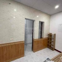 Cho Thuê Căn Hộ 50M2 Phố Lý Thường Kiệt, Tiện Nghi Đủ, Ban Công, Giá Chỉ 6 Triệu/Tháng