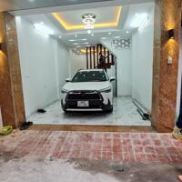 Nhà 4 tầng phố Trung Liệt, ô tô vào nhà, 42m2 giá 9.8 tỷ