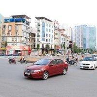 Hàng Hiếm Nhất Thị Trường - Mặt Phố Nguyễn Văn Huyên 145M + Mt8M Giá Bán 60.5 Tỷ.