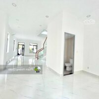 Cho Thuê 10 Căn Nhà Phố Lakeview City Q.2 Đường Lớn 25M Nhà Hoàn Thiện Đến Full Giá Bán 23 Tr - 37 Tr