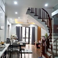 Bán Gấp Trần Quý Cáp, Đống Đa, 50M2 5T, Trung Tâm Hn, Kinh Doanh Đỉnh, Ôtô Tránh, Giá Hơn 10 Tỷ