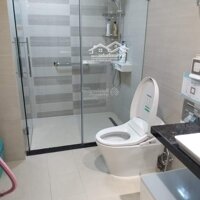 Bán Nhà 5 Tầng Phố Tứ Liên - Tây Hồ, Diện Tích 40M2,Mặt Tiền4M, Giá Liên Hệ: 0909160786