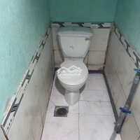 Cho Thuê Phòng Trọ 17M2 Gần Hồ Bơi Phương Nam