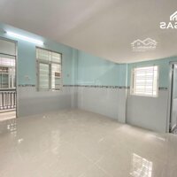 Phòng Mới Xây Cực Rộng 27M2 Gác Cao 1M8 Gần Cao Đẳng Công Thương Quận 9 Ở Được 5 Người Chỉ 4 Triệu2