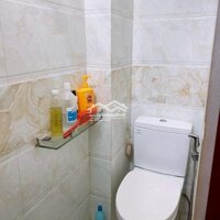 Nhà Nguyên Căn Mới Đường Bến Vân Đồn | 2 Phòng Ngủ2Wc