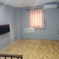 Phòng 25M2, 3 Cửa Sổ, Đủ Tiện Nghi, Giá 4 Tr