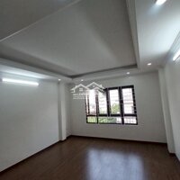 Cho Thuê Biệt Thự Vũ Phạm Hàm. 180M2,4 Tầng, 1 Hầm