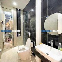 Nhà Đẹp 3 Phòng Ngủ Gần Cầu Sông Hàn - B844