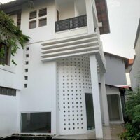 Bán Villa Phường An Khánh,Diện Tíchđất 452M2 Giá Bán 65 Tỷ, Gọi Em Hằng 0938 960 186 Đi Xem Chốt Ngay Ạ