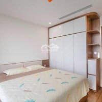 Cho Thuê Căn 2 Phòng Ngủ+ 1 Full Đồ 90,4M2 Tầng Trung View Thoáng Hướng Nam Mát Mẻ Tại S1 Sunshine City