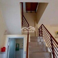 Nhà Shr Giá Bán 1,75 Tỷ Tx31 Q12