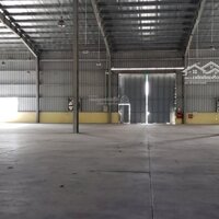 Chính Chủ Chuyển Nhượng 28000M2 Nhà Xưởng Tại Thị Trấn Phú Xuyên, 2,5 Triệu/ M2. Liên Hệ: 0976717721