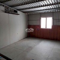 Nhà Cho Thuê 56 M2, 2 Phòng Ngủ , Điện Nước Chính