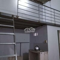 Cho Thuê Phòng Trọmặt Tiền824 Diện Tích: 30 M2= 800K