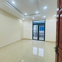 Bán Nhà Riêng 3 Lầu Tại Thủ Đức 60M Chính Chủ Có Sổ Hồng Riêng