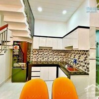 Cần Bán Nhà 5*14M Nguyễn Thượng Hiền,Full Nội Thất, Đường Rộng 8M,Sổ Hồng, Giá Bán 3.2 Tỷ