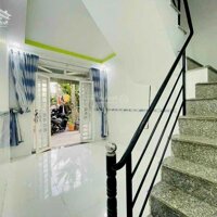 Bán Nhà Quận 12, Cạnh Trường Đại Học Nguyễn Tất Thành, Nhà 40M2, Giá Bán 1.2 Tỷ, Nhà Sổ Hồng Riêng,