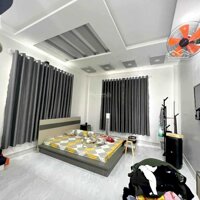 Bán Nhà Khu Vip Linh Tây, Ngã 5 Thủ Đức, 4T, 70M2, 4X17M Cực Kỳ An Ninh Chỉ 5. X Tỷ, Mới Ở Ngay