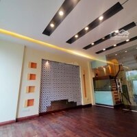 Gấp, Vip Nguyễn Ngọc Vũ, 90M2, Ôtô Đỗ Cửa, Vỉa Hè, 2 Thoáng, Kinh Doanh Đỉnh, 11,8 Tỷ