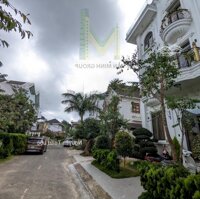 Bán Gấp Lô Đất 2 Mặt Tiền Góc Cực Đẹp Khu Villa Viện Nghiên Cứu, Đà Lạt, Siêu View Không Bị Chắn