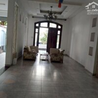 Cho Thuê Villa Lương Định Của Phường An Phú _1T 2 Lầu5Pn3Wc- Gara Ô Tô_ 7X20M- 35 Triệu