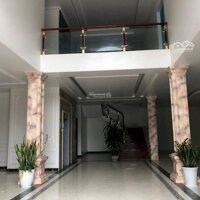 Chính Chủ Bán Toà Nhà Tổ Hợp 250.8M2 Xây Cực Đẹp Phường Hữu Nghị Trung Tâm Thành Phố Hòa Bình