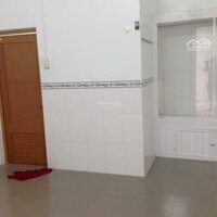 Nhà Nguyên Căn 100M2, 2 Phòng Ngủ Dưới Cầu Gạch Ròi Lớn