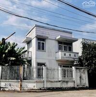 Chỉ 3,5 tỷ, nhà HXT, căn góc 61m2, Bùi Xương Trạch, Quận 9, quá rẻ.