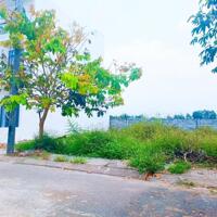 Chính chủ cần bán gấp nền đất 95m2 phường 6 TP Tân An gần AEON MALL giá 950tr,SHR.