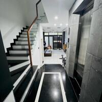 Cho thuê nhà đẹp 5 tầng có thang máy mặt tiền Thanh Long gần Ông Ích Khiêm, Hải Châu