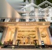 Bán Khách Sạn 4* Quận Hoàn Kiếm, Cho Thuê 500 Triệu/Tháng, Hiếm Có.