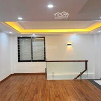 Bán Nhà 30M2 Tại Lạc Trung, Kinh Doanh Đẹp