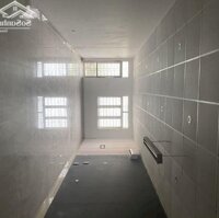 Cho Thuê Nhà Mặt Đường Trường Chinh-Kiến An-Hải Phòng.120M2.Mt:5M.thang Máy.giá: 35 Triệu/Tháng