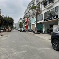 Chỉ 12 Tỷ, Bán Gấp Shophouse Sông Hồng View 31Ha, Sầm Uất Tại Trâu Quỳ