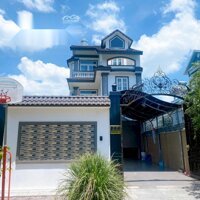 Bán Lỗ Biệt Thự Hồ Bơi, Nhà Mới Đẹp, 8*30M, 25.5 Tỷ Ngay Liền Kề Global City, Liên Hệ: 0932004566