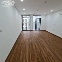 Studio Nhà Trống Sẵn Ở Ngay Chung Cư The East Gate Giá 4 Triệu/Tháng