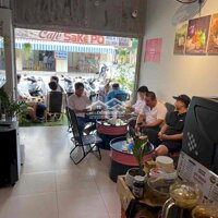 Sang Gấp Quán Caffe Đang Hoạt Động