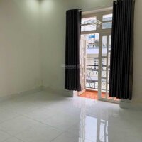 Cho Thuê Nhà 2 Tầng 80M2 Có Sân Đậu Oto Gần Chợ Lã Xuân Oai, 8 Triệu/Th