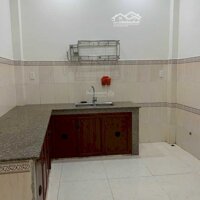 Cho Thuê Nhà 2 Tầng 80M2 Có Sân Đậu Oto Gần Chợ Lã Xuân Oai, 8 Triệu/Th